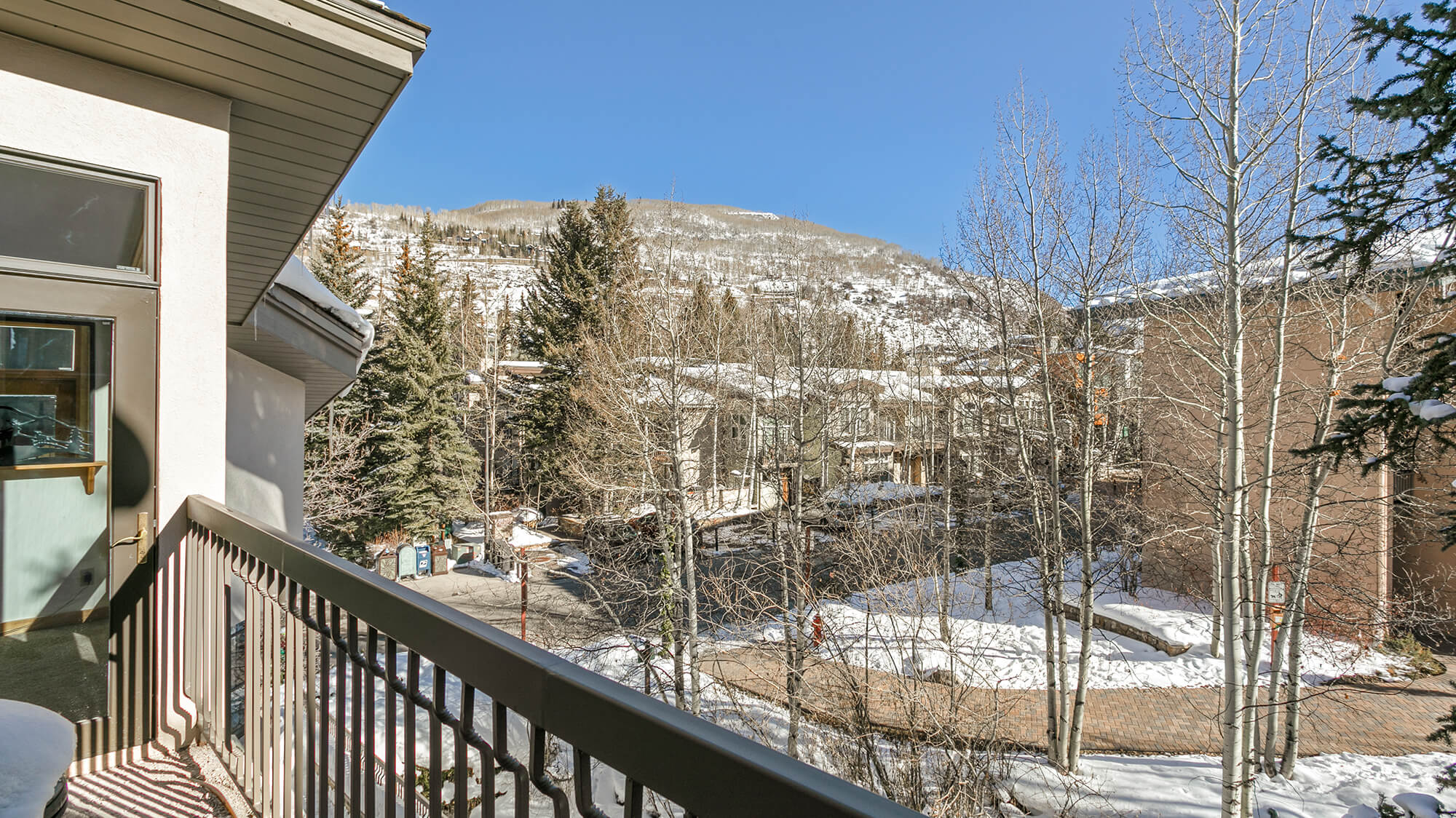 4 Bedroom/5 Bath Page