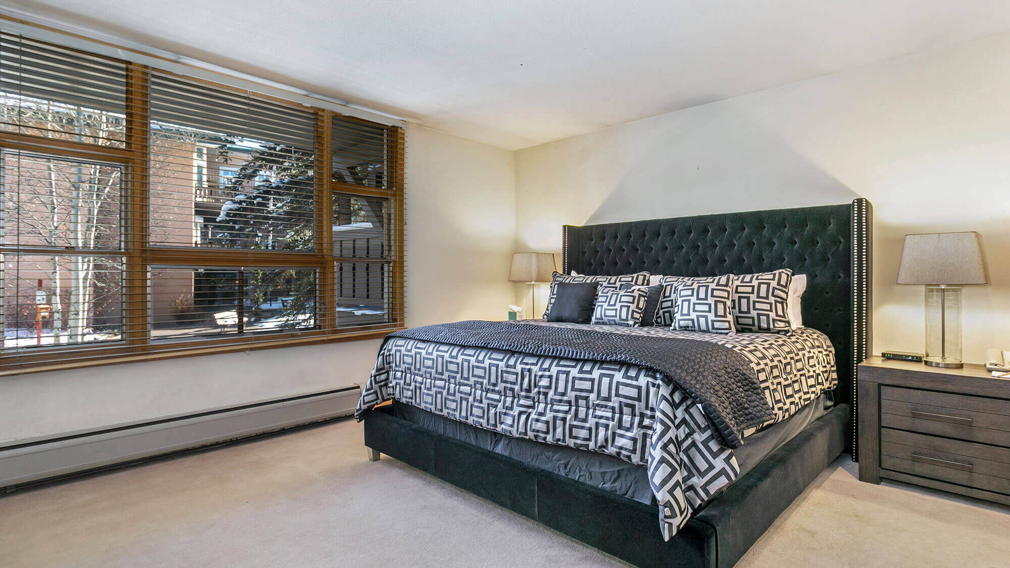 4 Bedroom/5 Bath Page