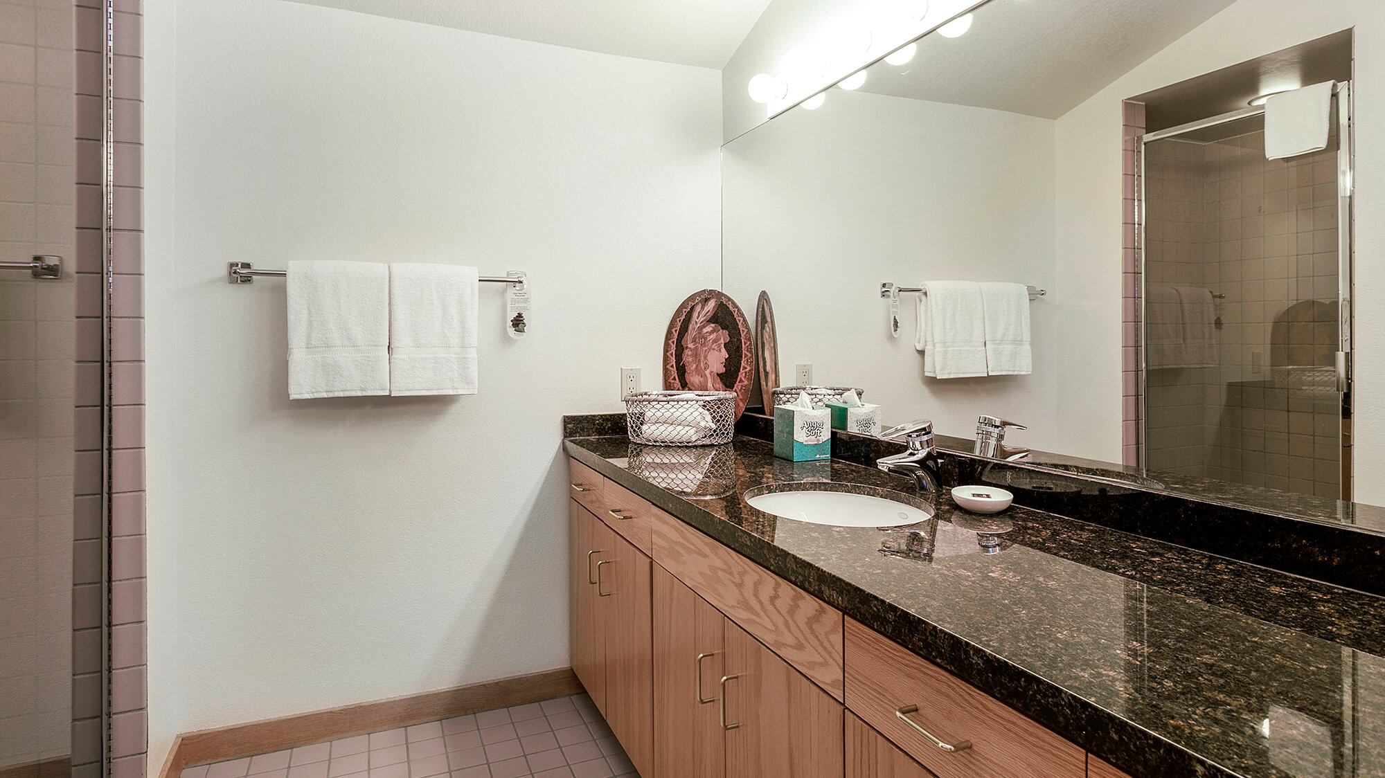 4 Bedroom/5 Bath Page